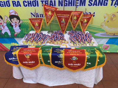Lễ trao giải cá nhân các môn thể thao trong Hội khỏe Phù Đổng cấp trường
